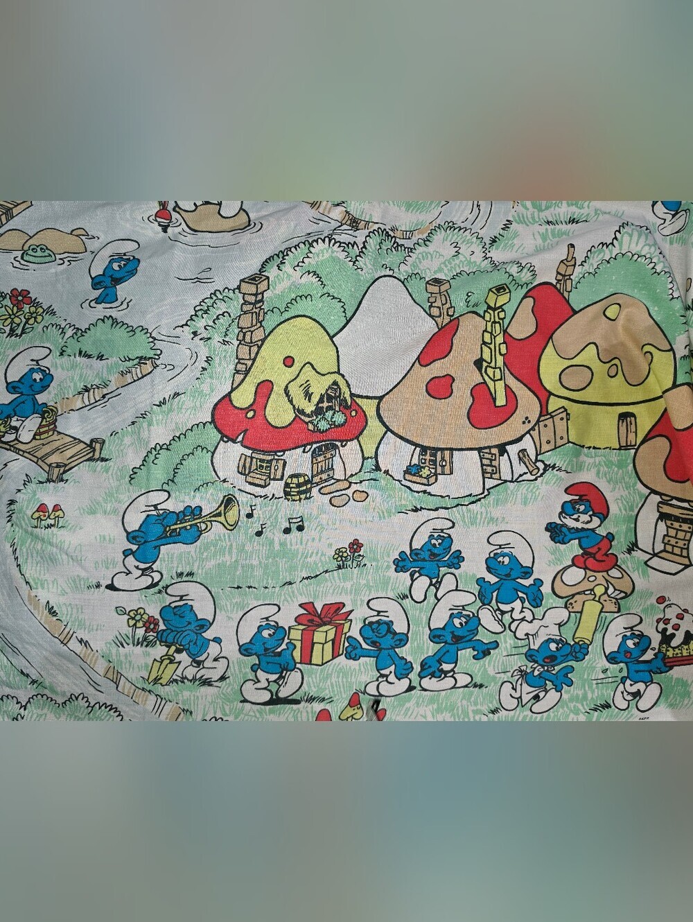 Vintage 1980's Smurf Twin Flat Sheet HTF RARE - Picture 2 of 3